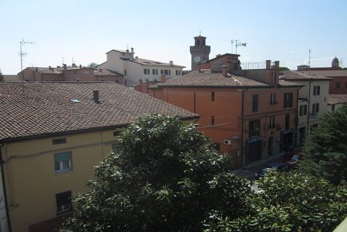 Appartamento 5 locali semicentrale Castel San Pietro T.